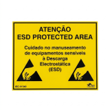 Aviso "Atenção! ESD Protected Area - Cuidado no manuseamento de equipamentos sensíveis à Descarga Electrostática (ESD)"